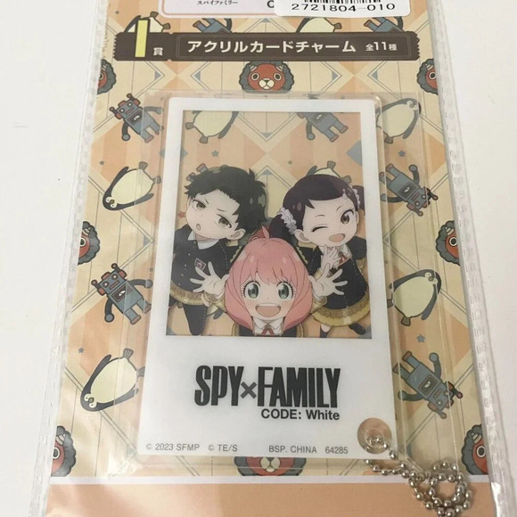 Spy x Family Ichiban Kuji Code White Acrylic Keychain Card Charm Anya Damian - Picture 2 of 13